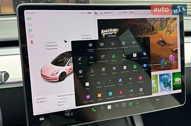 Седан Tesla Model 3 2021 в Києві фото 32 Седан Tesla Model 3 2021 в Києві