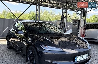 Седан Tesla Model 3 2024 в Киеве