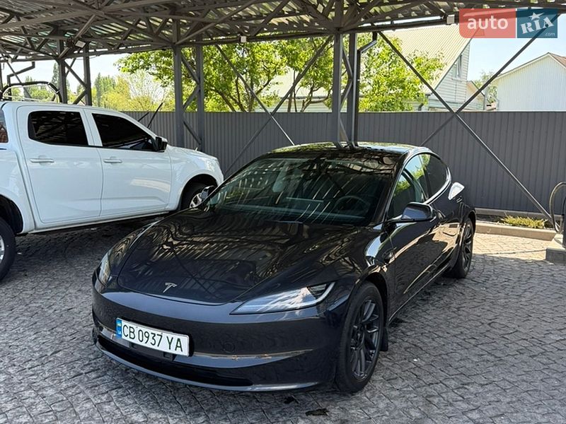 Седан Tesla Model 3 2024 в Киеве