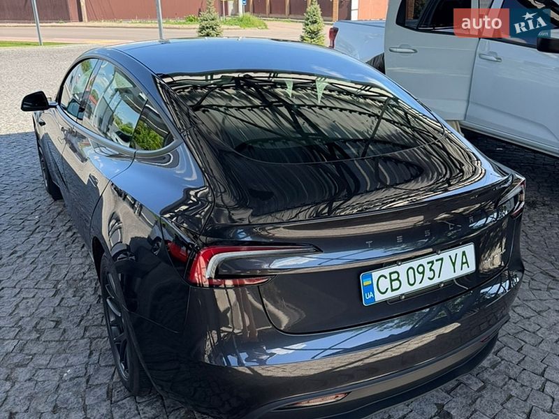 Седан Tesla Model 3 2024 в Киеве