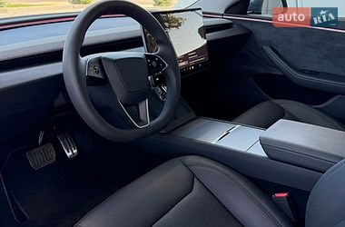 Седан Tesla Model 3 2024 в Киеве