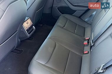 Седан Tesla Model 3 2024 в Киеве