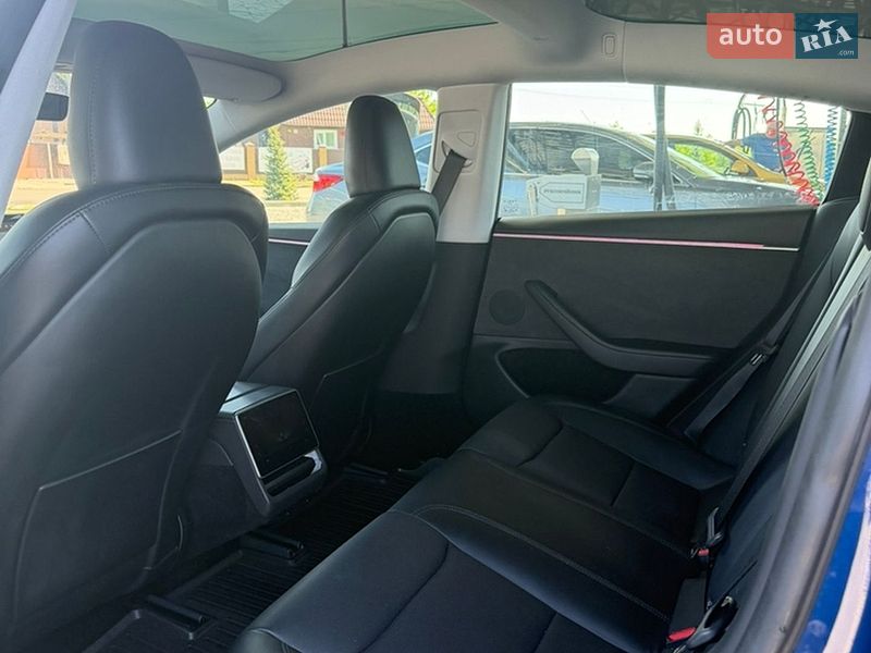 Седан Tesla Model 3 2024 в Киеве фото 19 Седан Tesla Model 3 2024 в Киеве