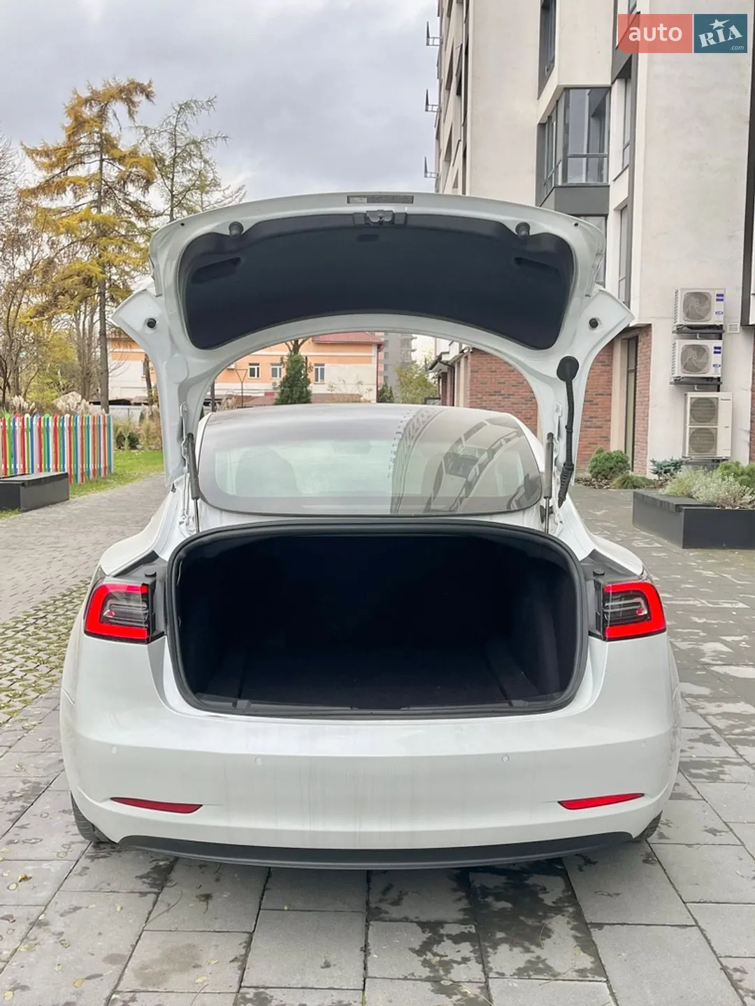 2020 Tesla Model 3 - мініатюра 13