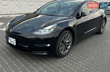 Седан Tesla Model 3 2022 в Днепре