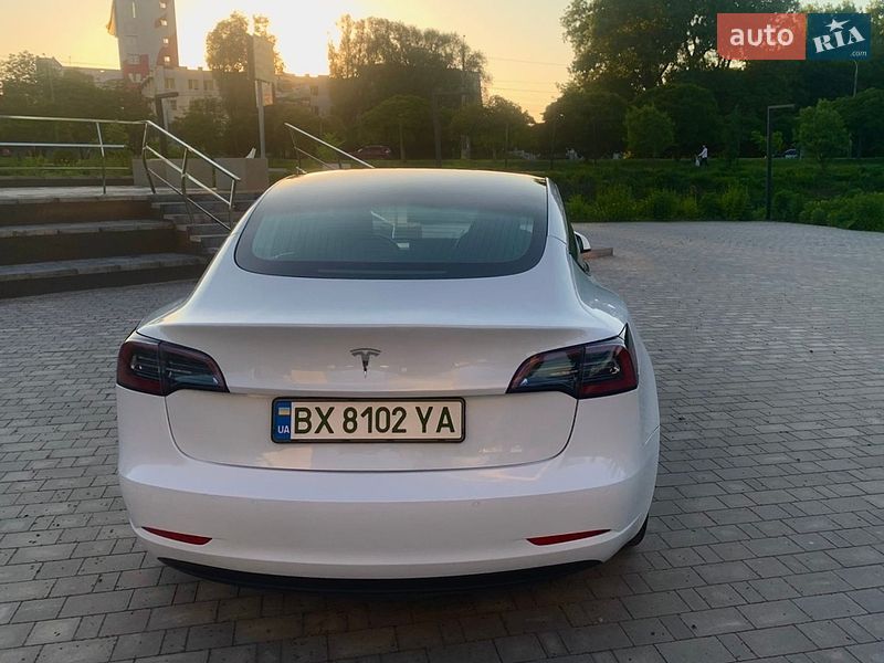 Седан Tesla Model 3 2022 в Хмельницькому