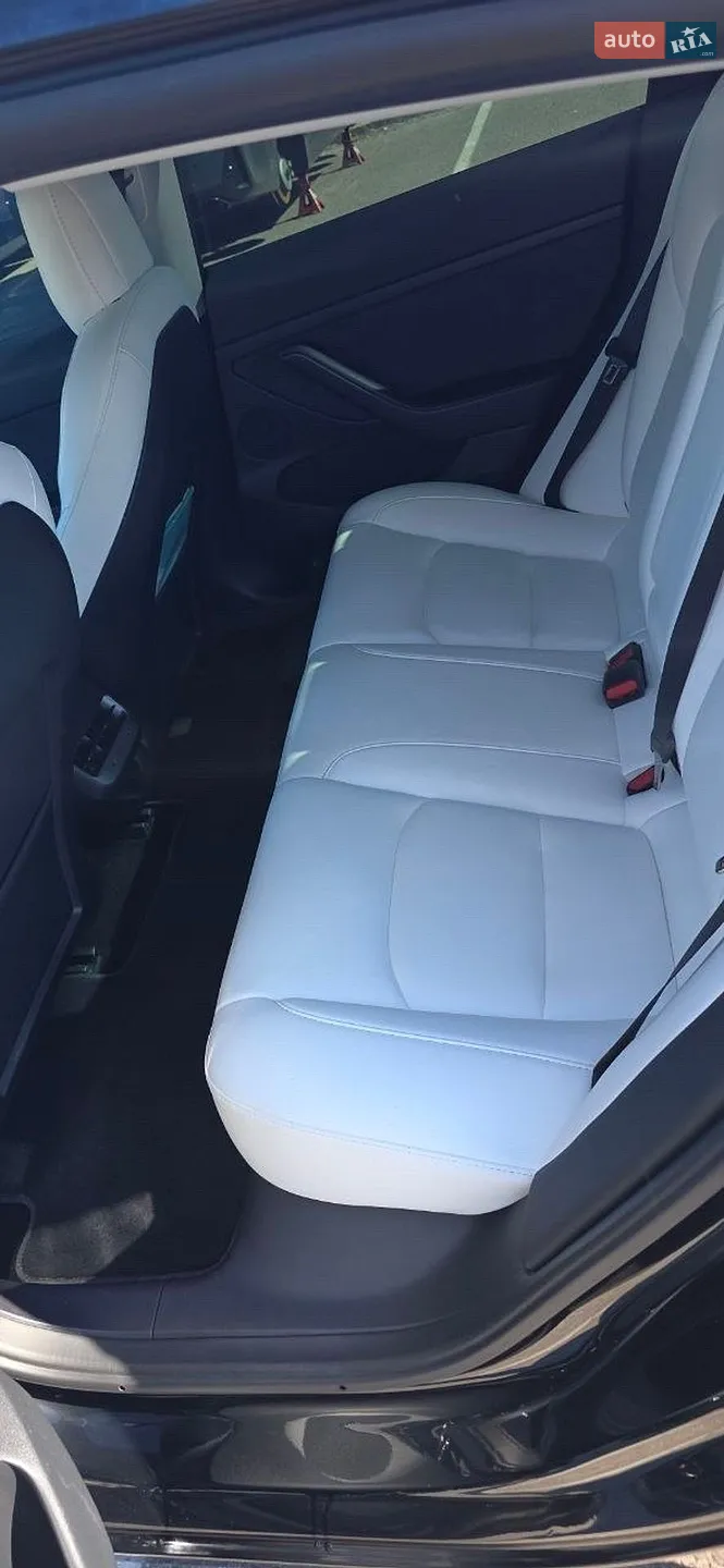 2022 Tesla Model 3 - мініатюра 13