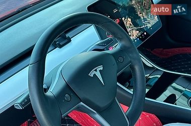 Седан Tesla Model 3 2019 в Львове