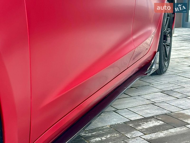 Седан Tesla Model 3 2019 в Львове