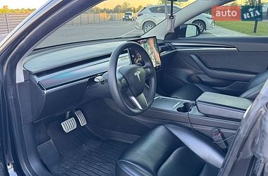 Седан Tesla Model 3 2021 в Мукачево