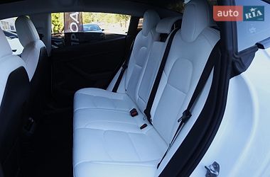 Седан Tesla Model 3 2022 в Києві