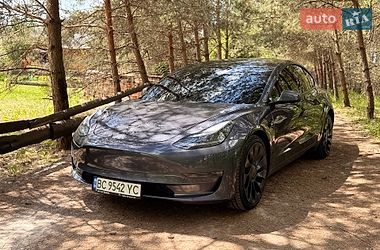 Седан Tesla Model 3 2022 в Львове