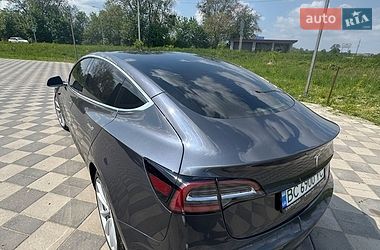 Седан Tesla Model 3 2018 в Самборе