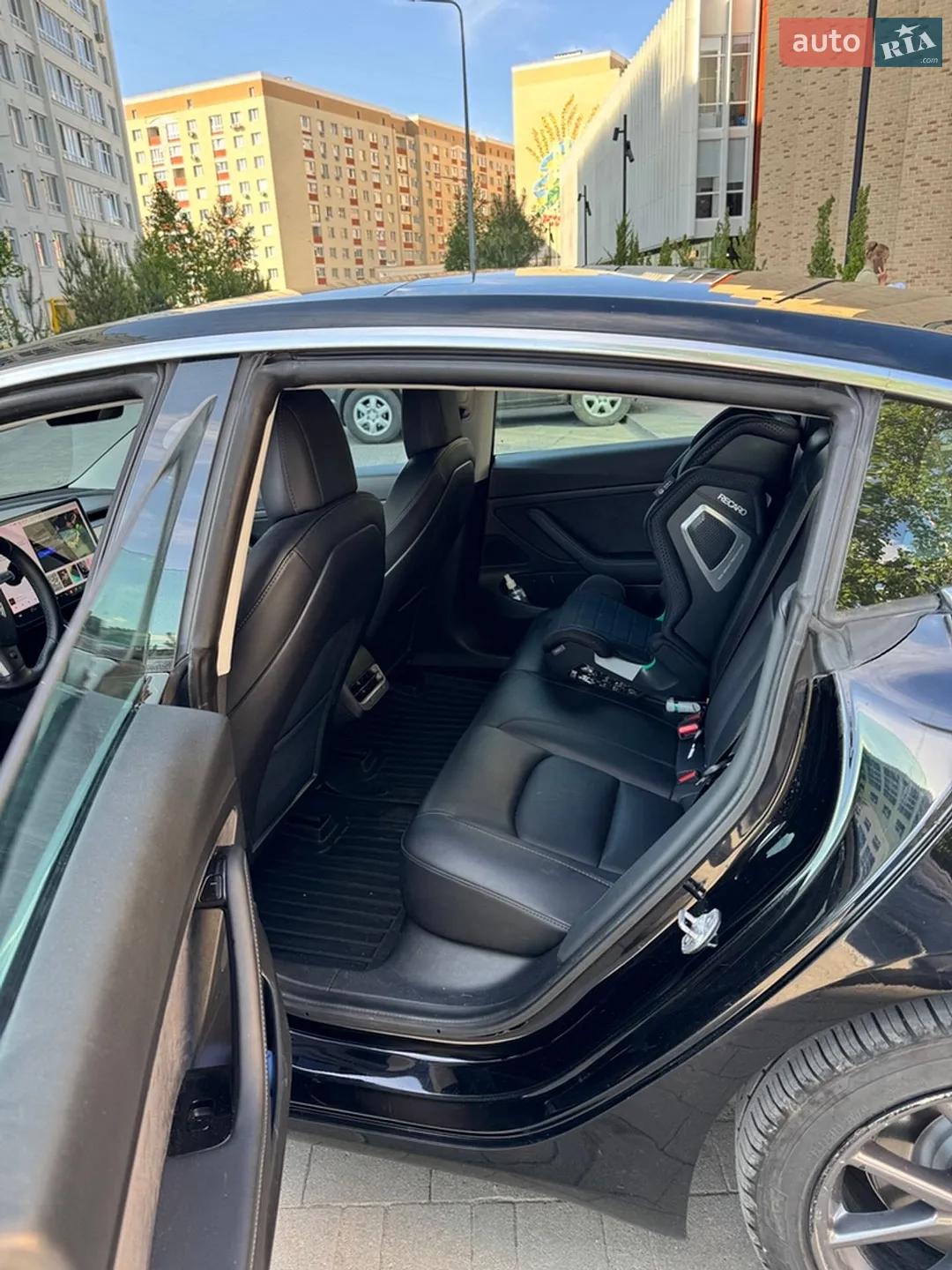 2020 Tesla Model 3 - мініатюра 10