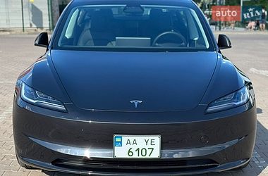 Седан Tesla Model 3 2024 в Софиевской Борщаговке