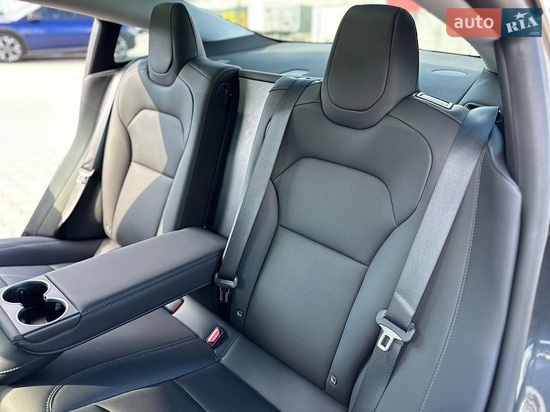 Седан Tesla Model 3 2024 в Софиевской Борщаговке