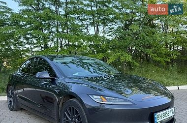 Седан Tesla Model 3 2024 в Одесі