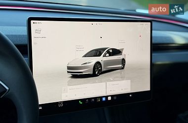 Седан Tesla Model 3 2024 в Львові