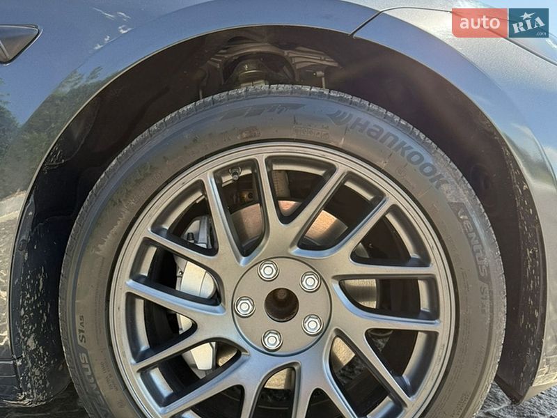 Седан Tesla Model 3 2025 в Днепре