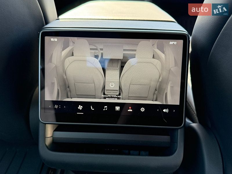 Седан Tesla Model 3 2025 в Днепре