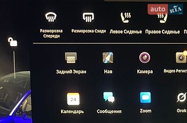 Седан Tesla Model 3 2024 в Львове