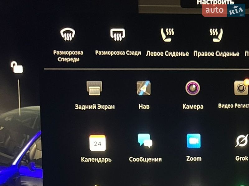 Седан Tesla Model 3 2024 в Львове