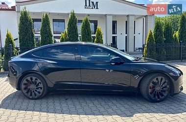 Седан Tesla Model 3 2022 в Стрые