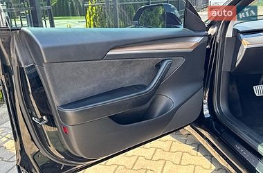 Седан Tesla Model 3 2022 в Стрые
