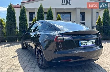 Седан Tesla Model 3 2022 в Стрые