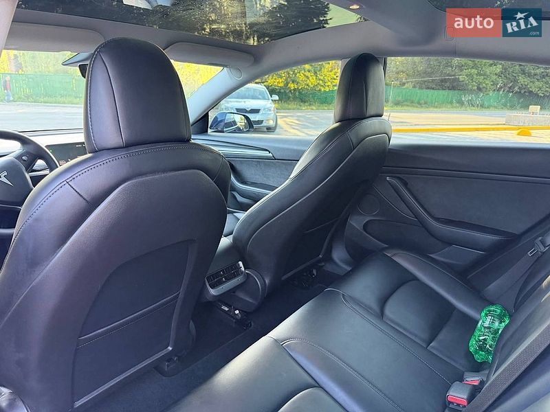 Седан Tesla Model 3 2021 в Кам'янець-Подільському