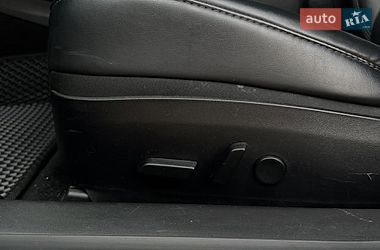 Седан Tesla Model 3 2020 в Львове