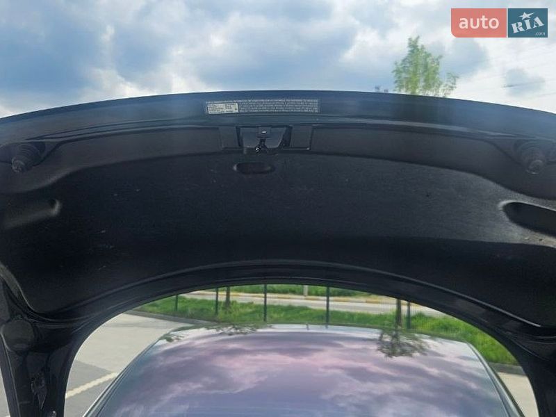 Седан Tesla Model 3 2018 в Ирпене