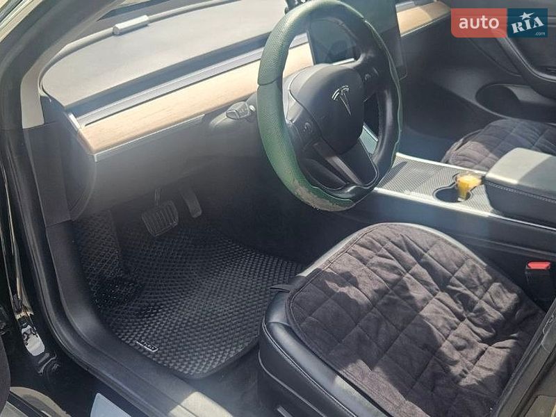 Седан Tesla Model 3 2018 в Ирпене