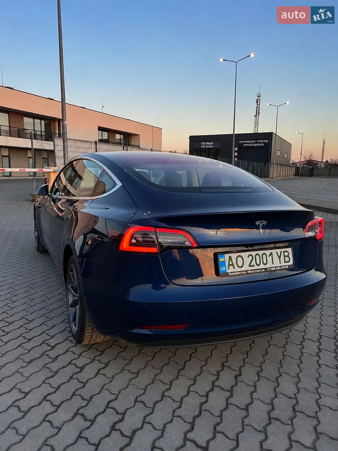 2018 Tesla Model 3 - мініатюра 2