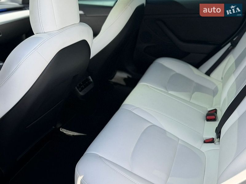 Седан Tesla Model 3 2022 в Луцьку фото 13 Седан Tesla Model 3 2022 в Луцьку