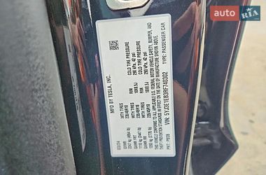 Седан Tesla Model 3 2024 в Львове