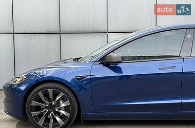 Седан Tesla Model 3 2024 в Києві
