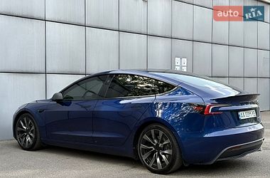 Седан Tesla Model 3 2024 в Києві