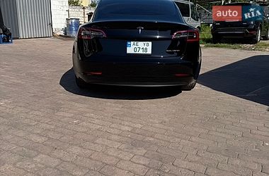 Седан Tesla Model 3 2022 в Дніпрі