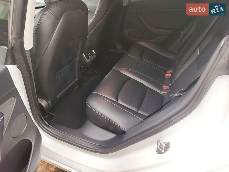 Седан Tesla Model 3 2022 в Софиевской Борщаговке