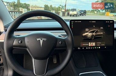 Седан Tesla Model 3 2023 в Дніпрі