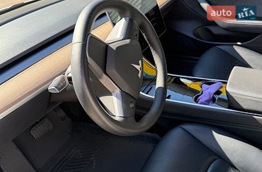 Седан Tesla Model 3 2020 в Харкові