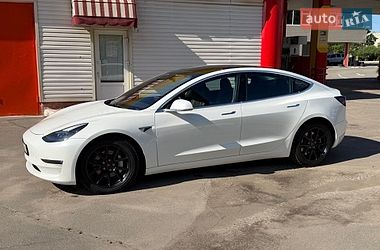 Седан Tesla Model 3 2020 в Харькове