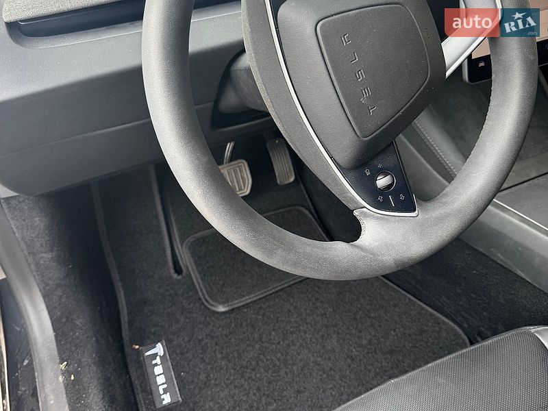 Седан Tesla Model 3 2025 в Києві