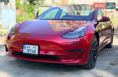 Седан Tesla Model 3 2022 в Софіївській Борщагівці