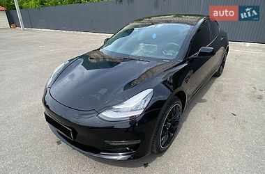 Седан Tesla Model 3 2022 в Днепре