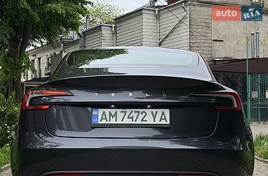 Седан Tesla Model 3 2025 в Житомирі