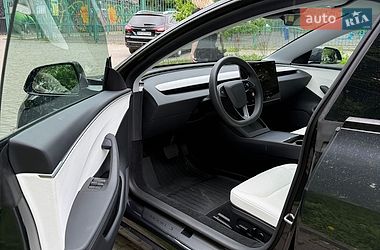 Седан Tesla Model 3 2025 в Житомирі