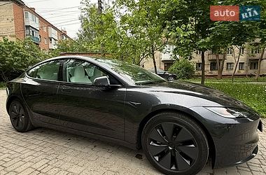 Седан Tesla Model 3 2025 в Житомирі