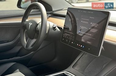 Седан Tesla Model 3 2020 в Ивано-Франковске